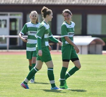 B-Juniorinnen erobern die Tabellenführung