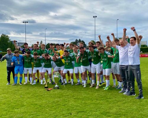 VfL Herrenberg A-Jugend holt den Bezirkspokal